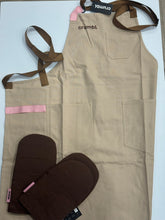 Load image into Gallery viewer, Apron &amp; Oven Mitt Set

