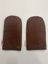 Load image into Gallery viewer, Apron &amp; Oven Mitt Set
